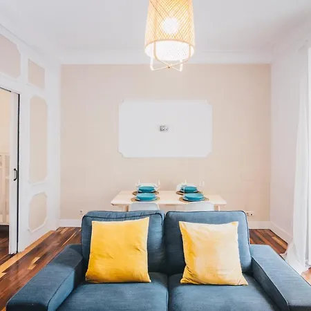 Victoria By People *